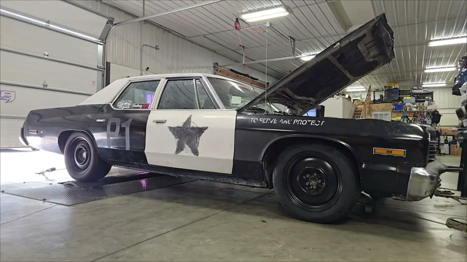 Video thumbnail: Hellcat-swapped Bluesmobile 1974 Monaco