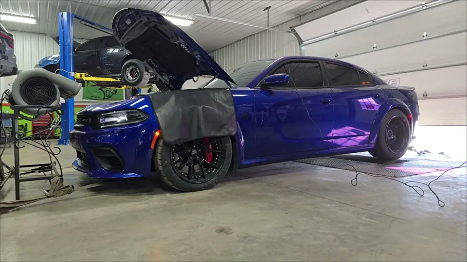 Video thumbnail: Charger Hellcat Redeye on the dyno